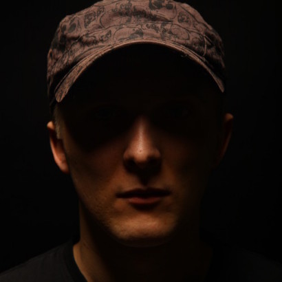 Portada del temazo Hard Bass School – Dust (LoLo Remix)